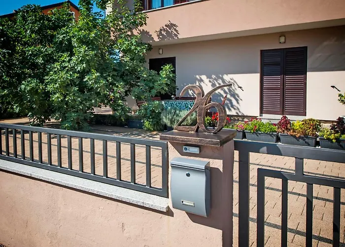 Gala Apartment
